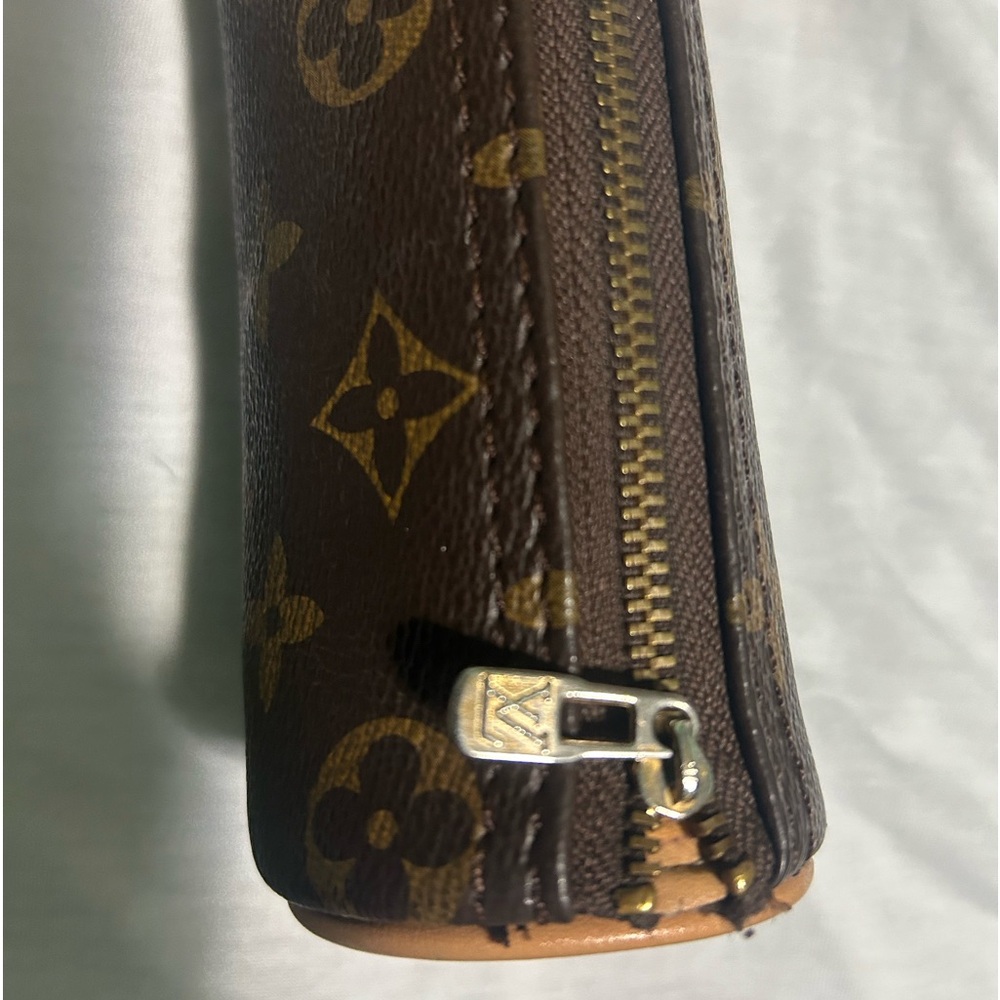 Louis Vuitton pencil case I take any offer